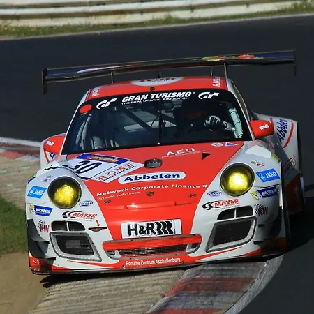 Im Nuerburgring *