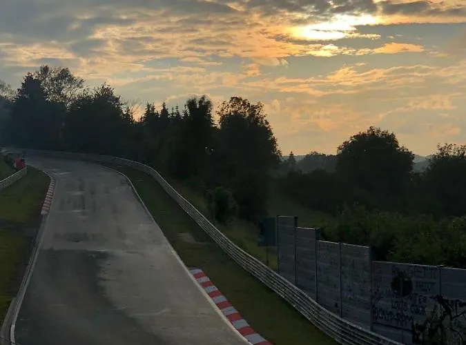 Im Nuerburgring Дом отдыха *